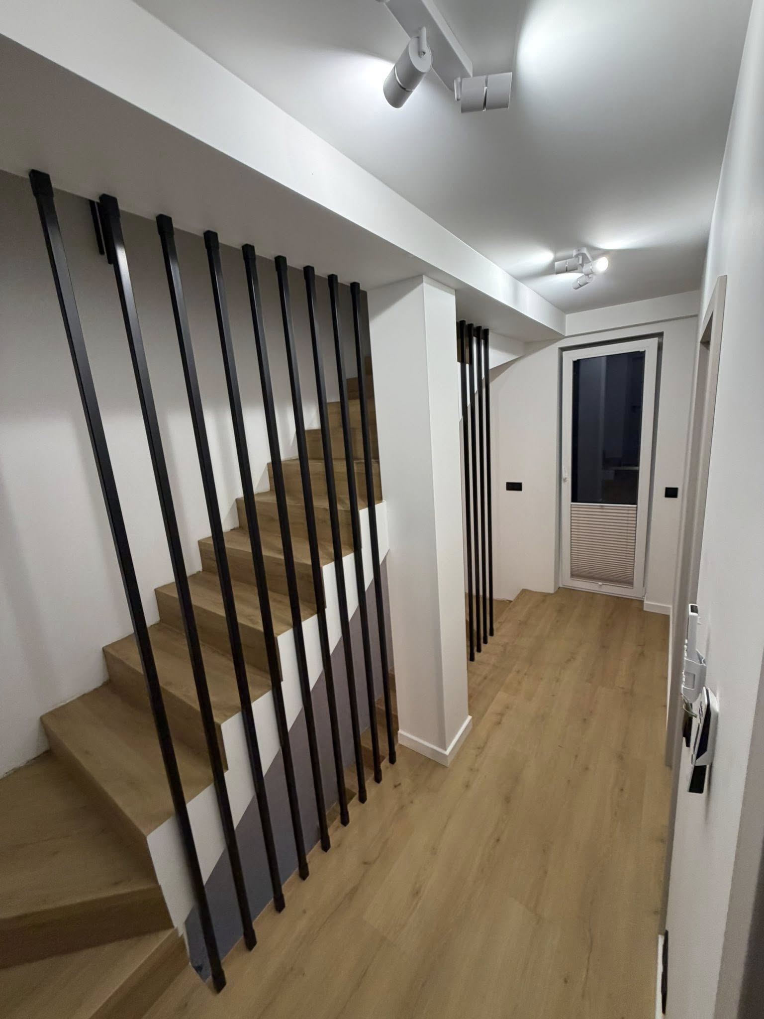 Balustrady zewnętrzne w architekturze